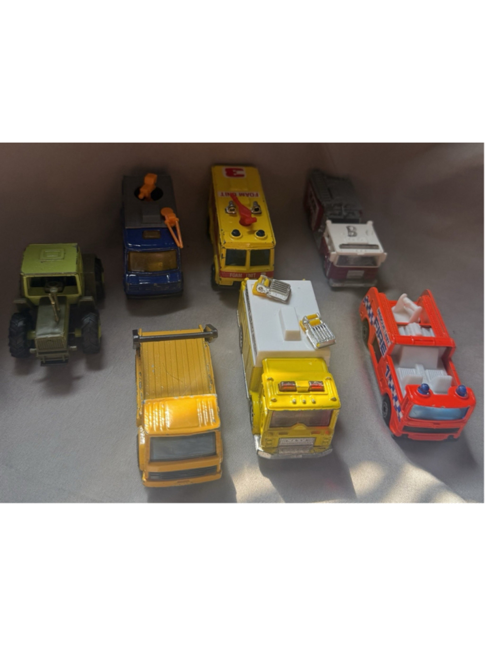 Vintage Lot Of 5 Matchbox Cars